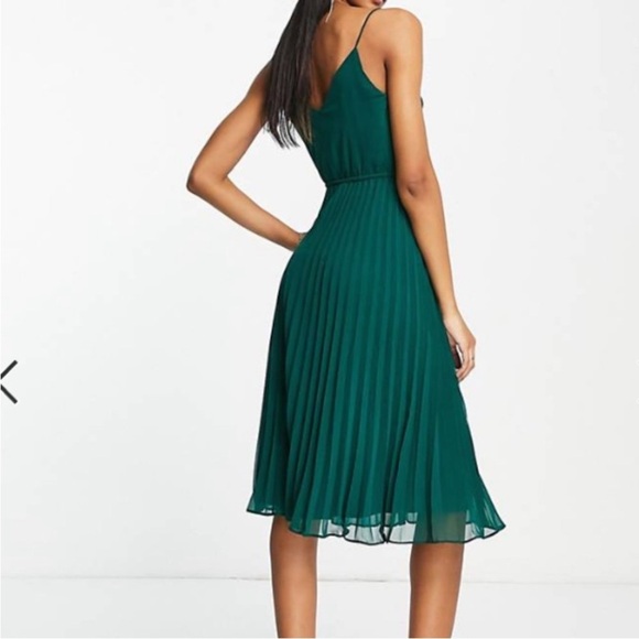 ASOS DESIGN pleated cami midi dress with drawstring waist in forest green sz 10 - Picture 2 of 9